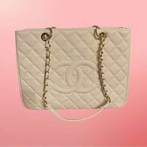 Chanel Caviar Grand Shopping Tote (White w/ GHW)